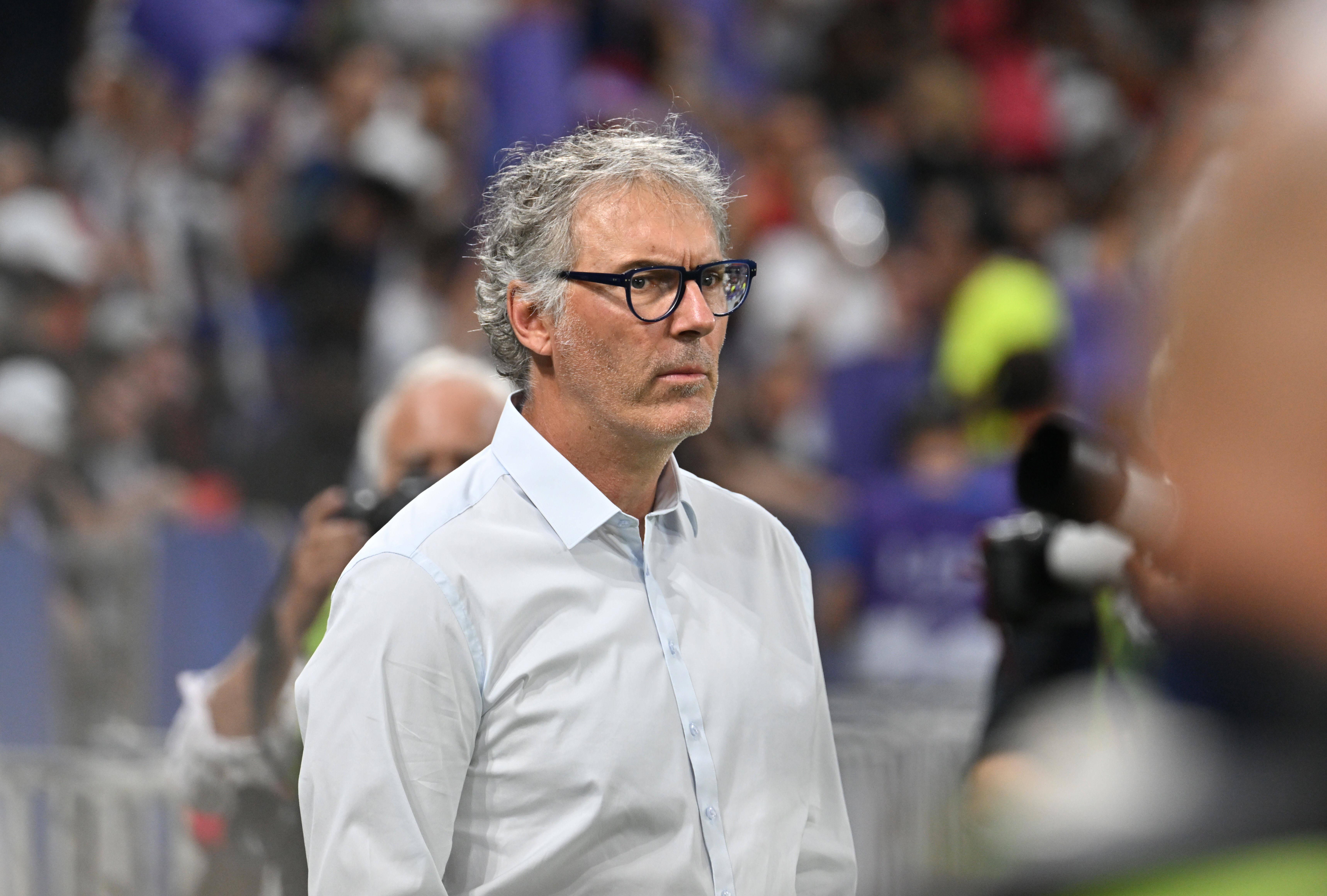 被罚下后多, 己延迟换人