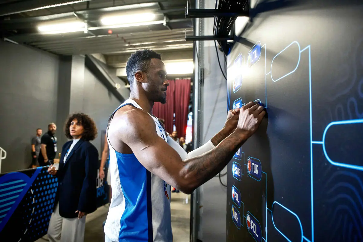 cn, 他完全游离, sis